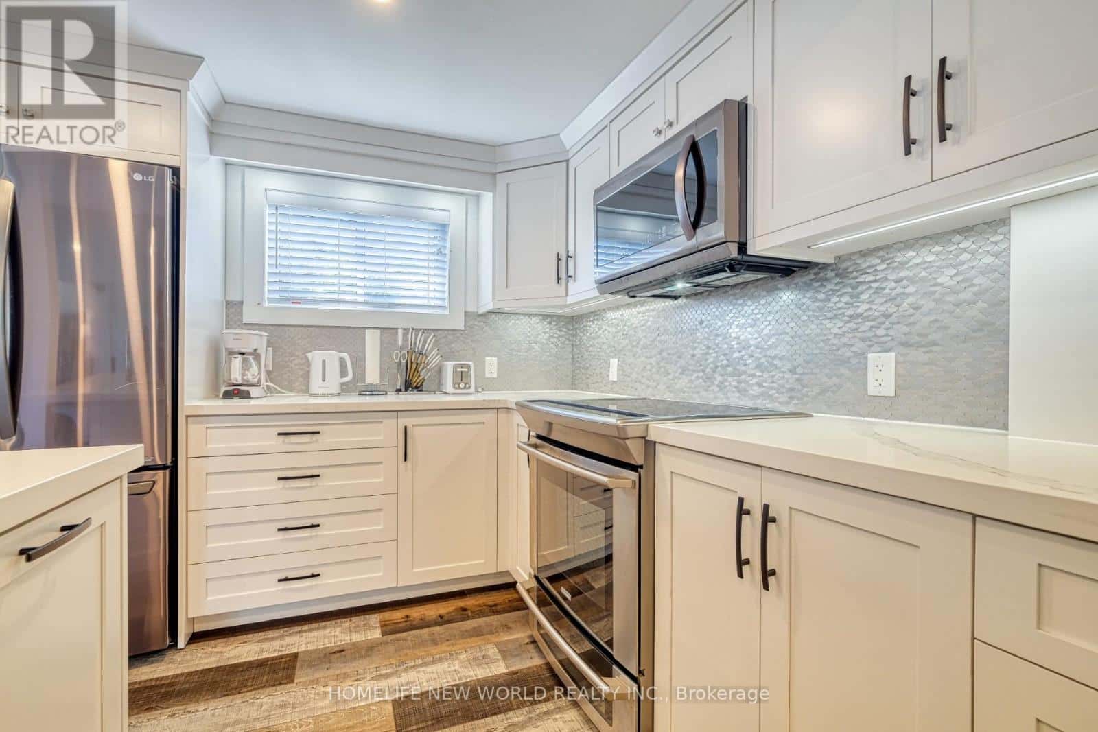 10 BURNIE ROAD — Georgina (Virginia), Ontario - Photo 5 of 35