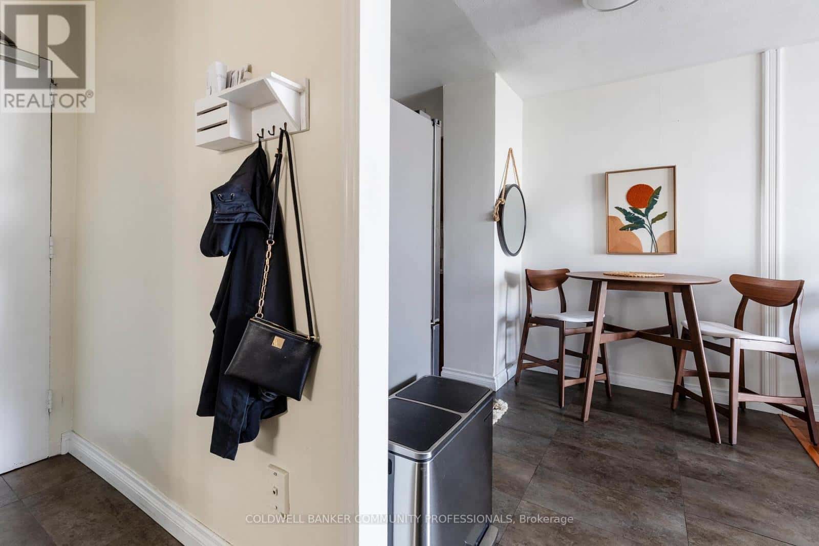 902 - 141 CATHARINE STREET S — Hamilton (Corktown), Ontario - Photo 4 of 43