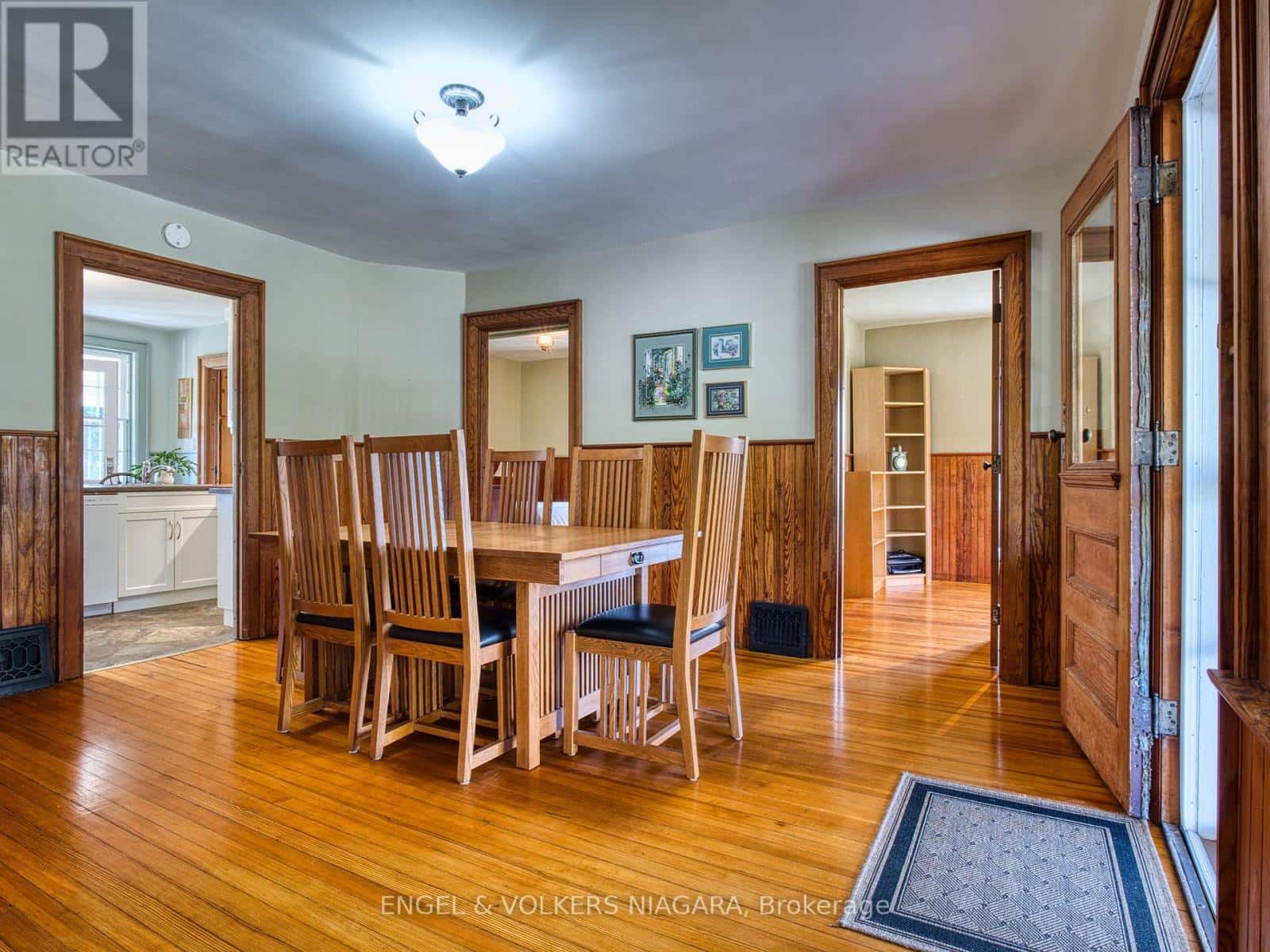 1577 LINE 6 ROAD — Niagara-on-the-Lake (Queenston), Ontario - Photo 5 of 20