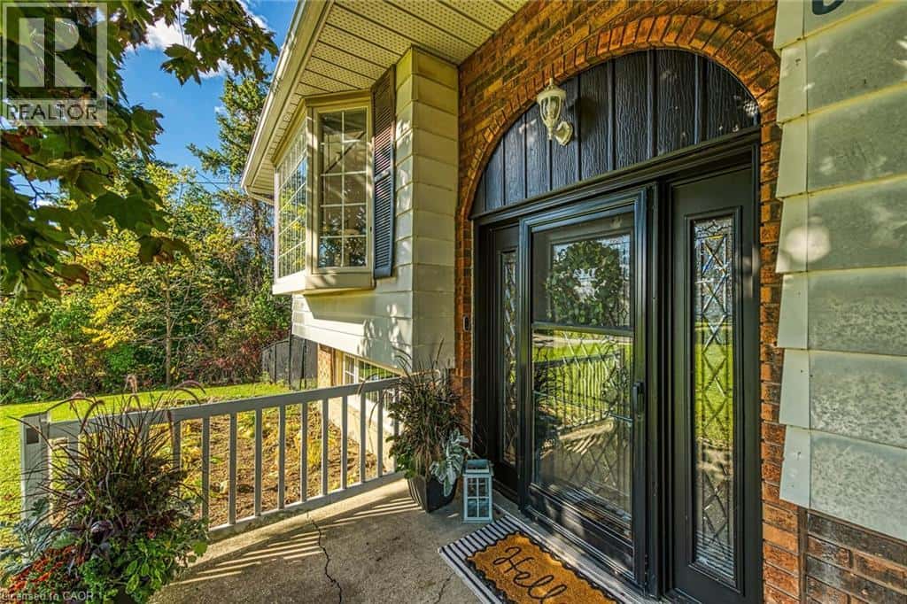 8462 WHITE CHURCH Road E — Glanbrook, Ontario - Photo 3 of 36