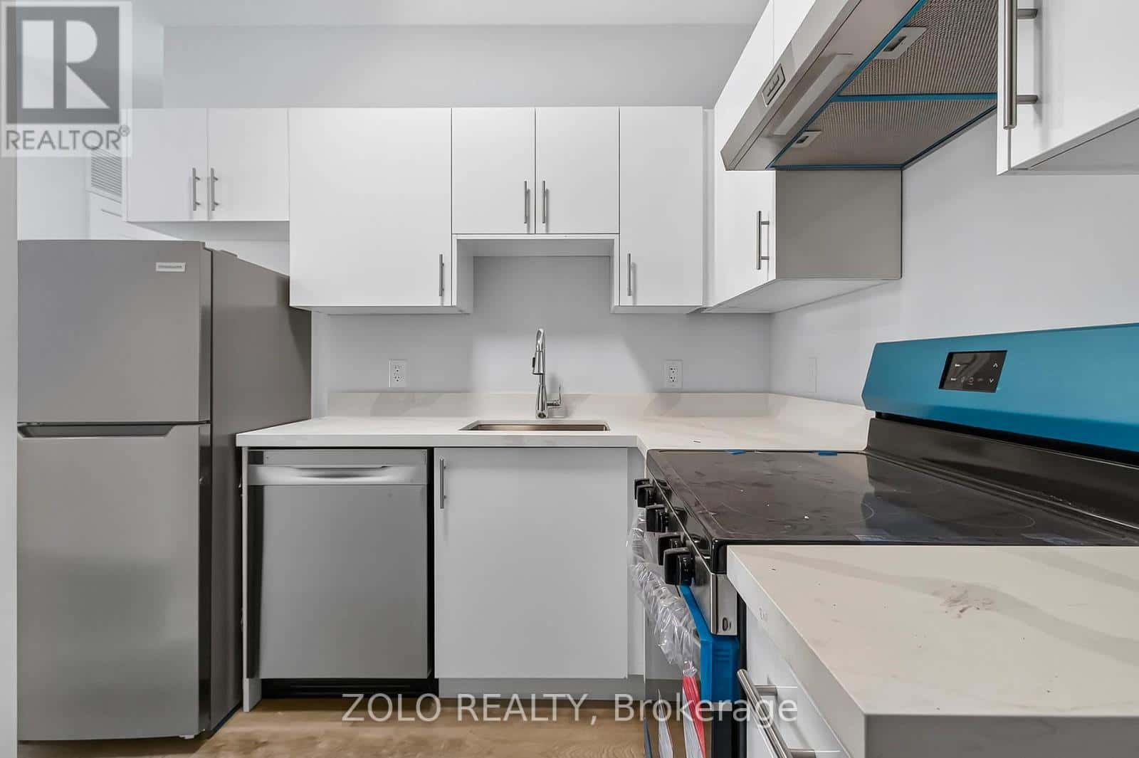 UNIT # 8 - 206 WELLINGTON STREET — Chatham-Kent (Wallaceburg), Ontario - Photo 5 of 10