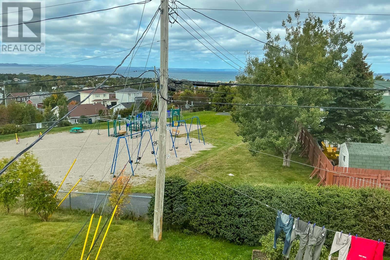 32 McCourt Close — Conception Bay South, Newfoundland & Labrador - Photo 4 of 39