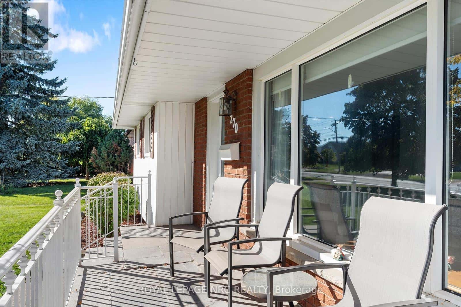 270 ST. PAUL STREET W — St. Catharines (Ridley), Ontario - Photo 4 of 38