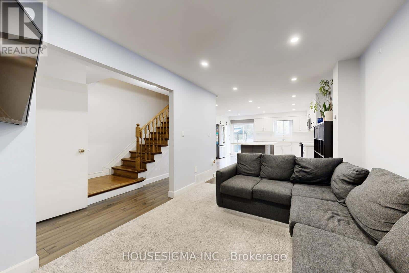 54 OAKMOUNT CRESCENT — Vaughan (Glen Shields), Ontario - Photo 5 of 38