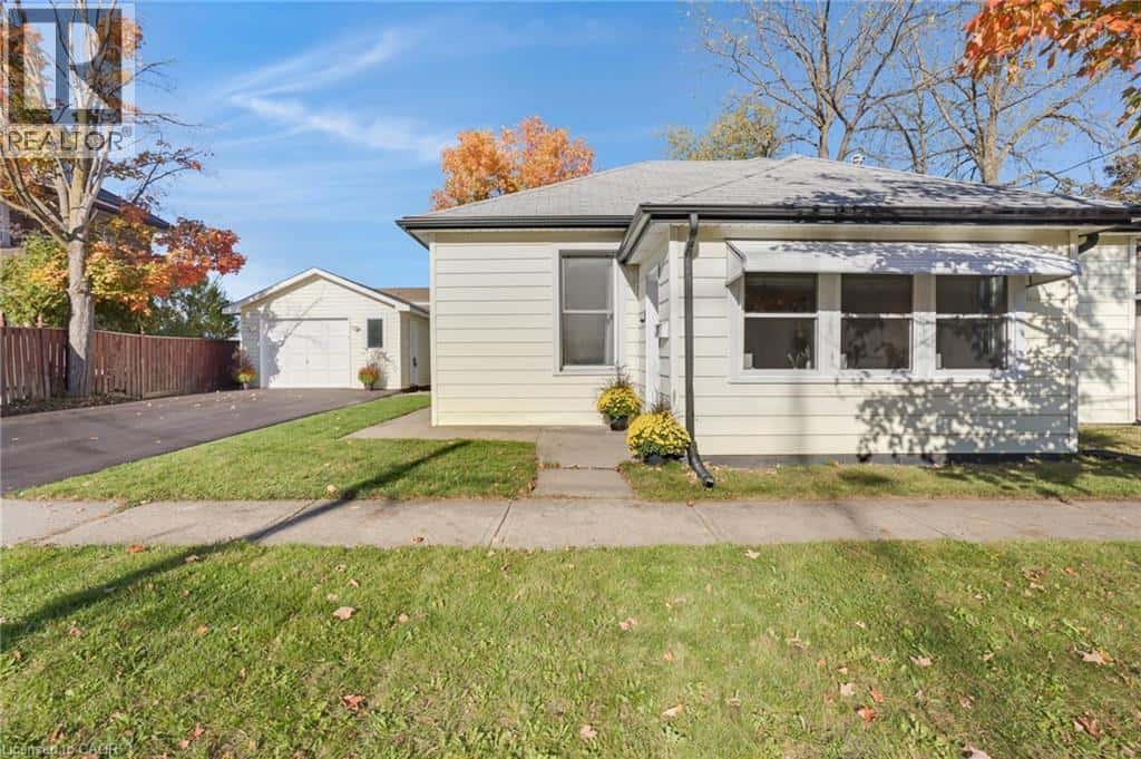 7 FREDERICK Street South