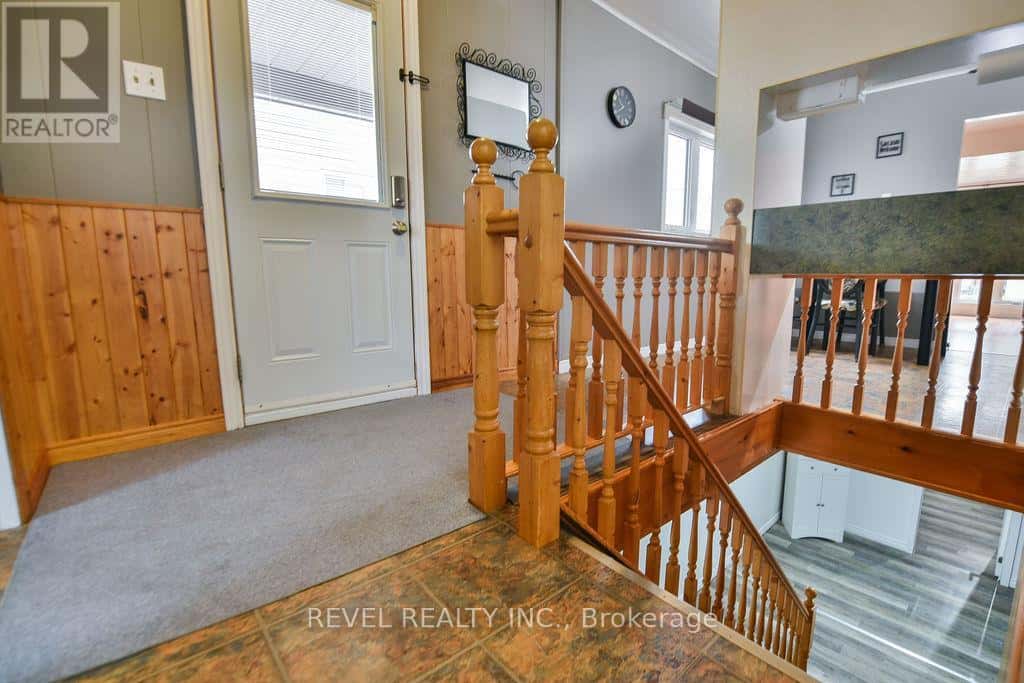 206 BIRCH STREET S — Timmins (TS - SE), Ontario - Photo 3 of 31