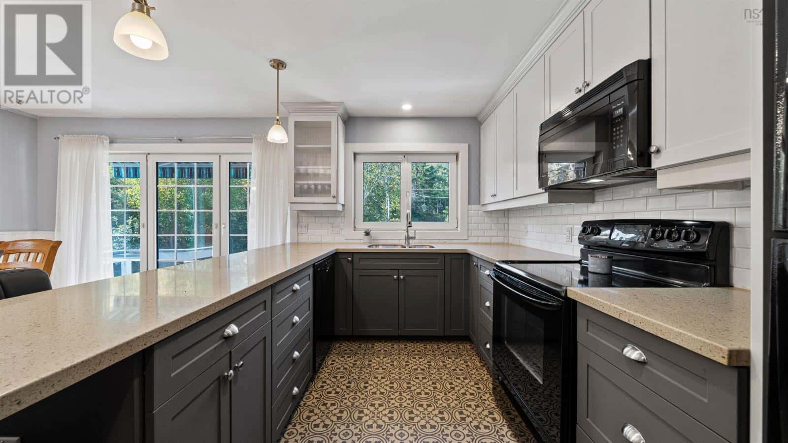 955 Herring Cove Road — Herring Cove, Nova Scotia - Photo 5 of 50