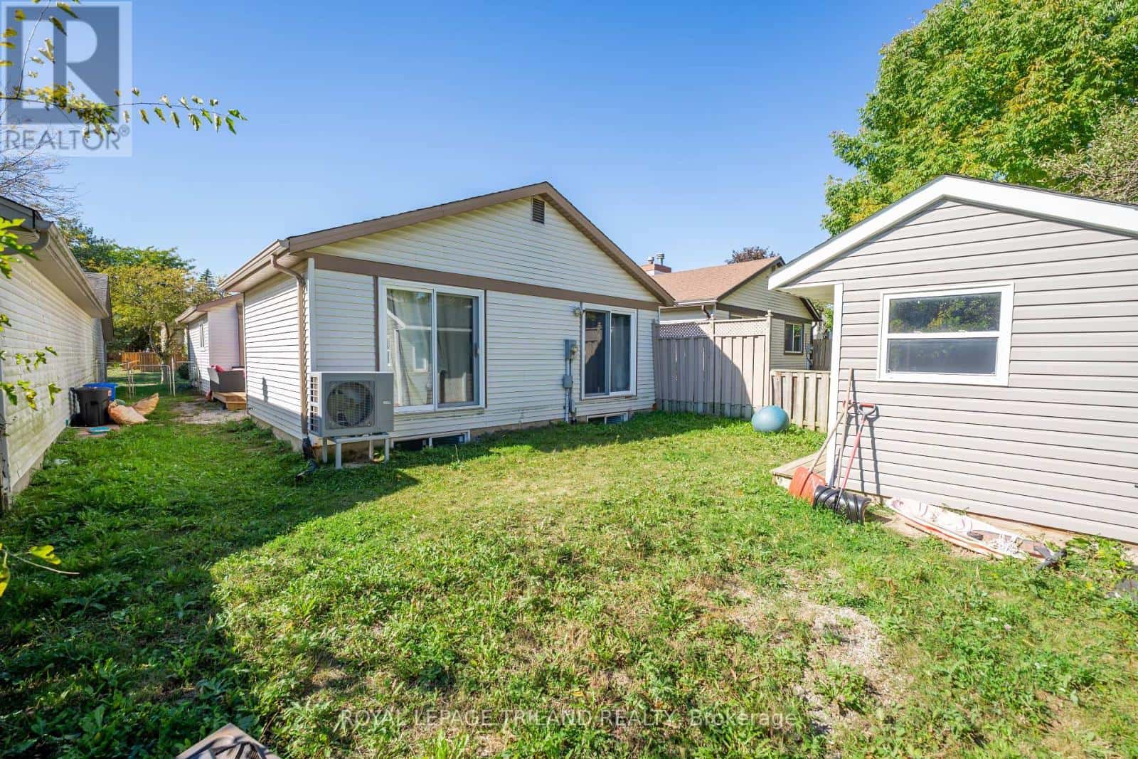 46 DALHOUSIE CRESCENT — London South (South M), Ontario - Photo 4 of 4