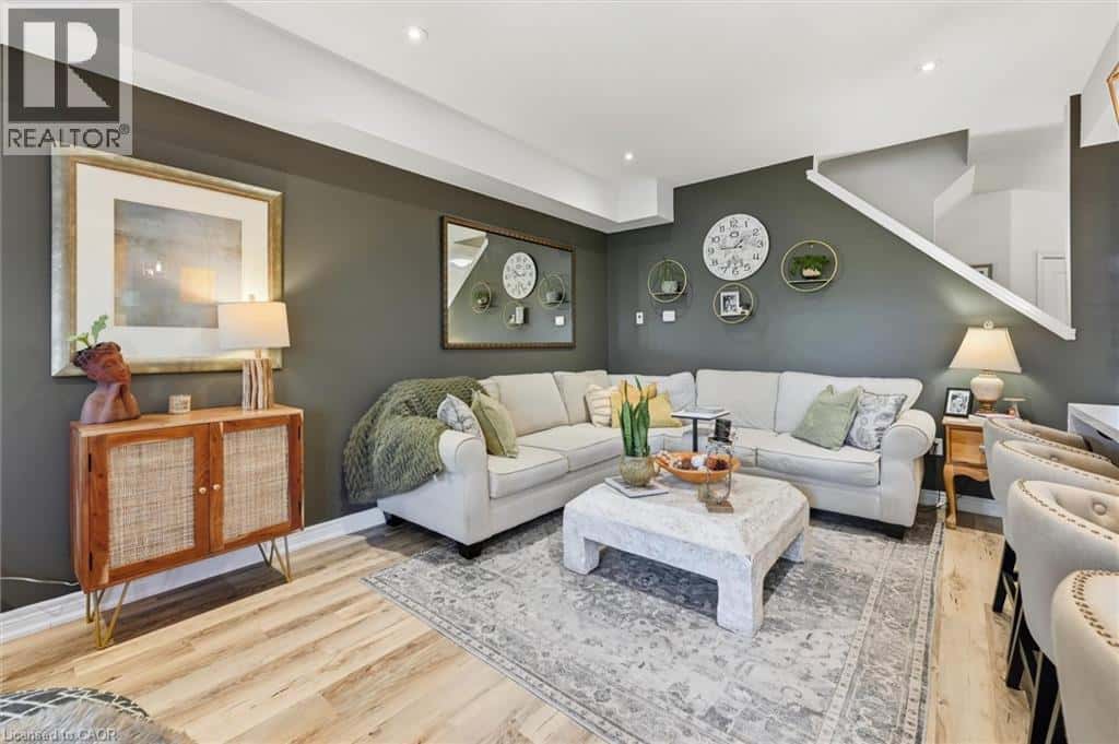 3969 CROWN STREET — Lincoln, Ontario - Photo 5 of 40