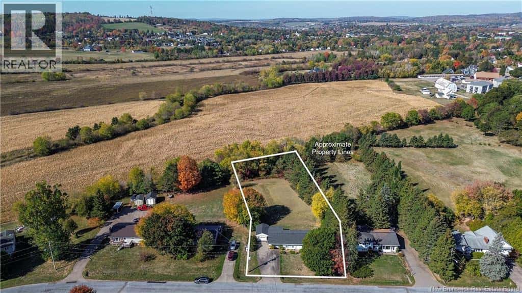 19 Creighton Drive — Sussex Corner, New Brunswick - Photo 2 of 26