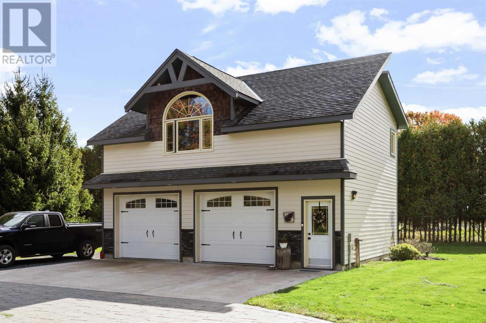 1479 10th Sideroad — Richards Landing, Ontario - Photo 5 of 49