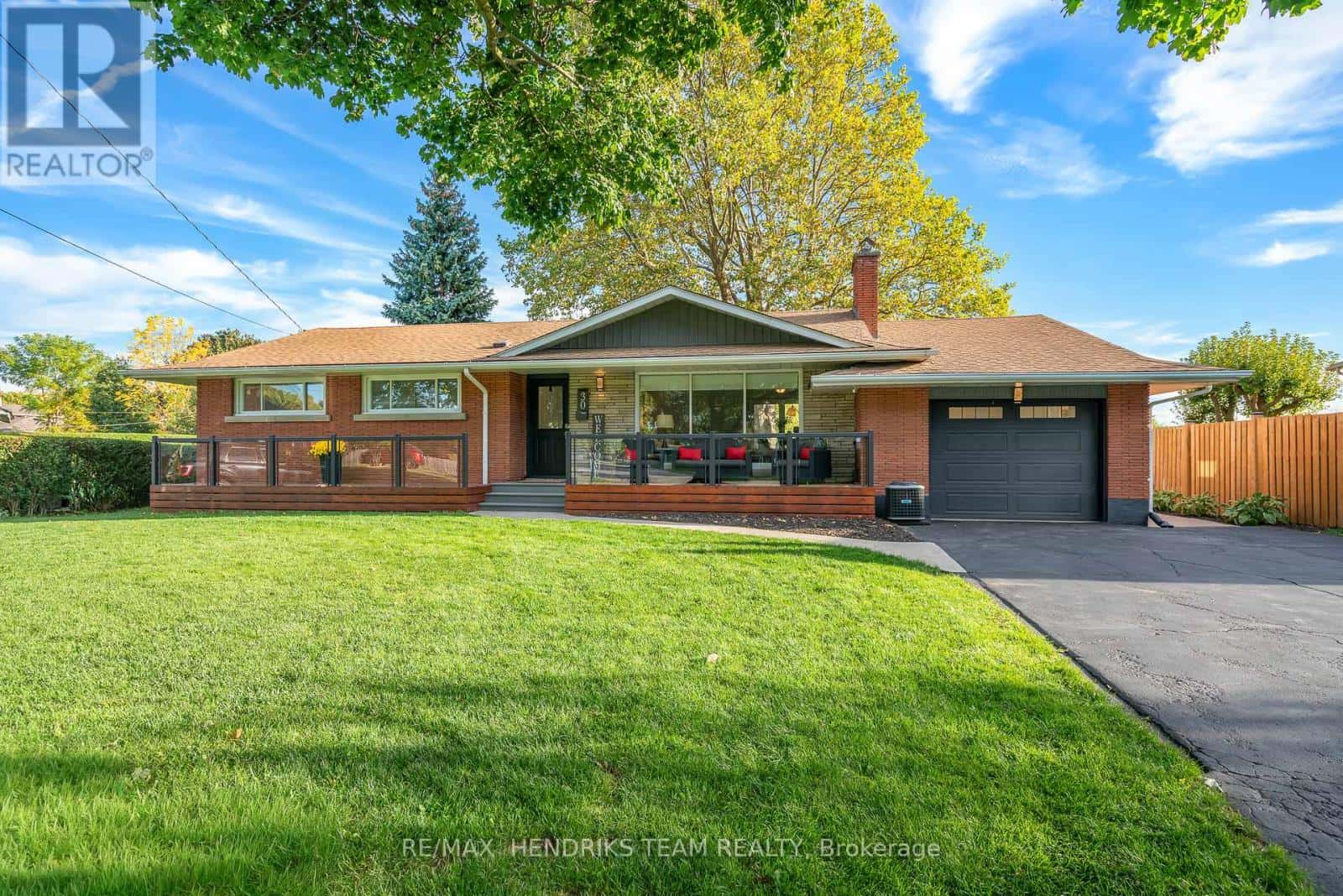 30 BESSBOROUGH DRIVE — St. Catharines (Bunting/Linwell), Ontario - Photo 2 of 35