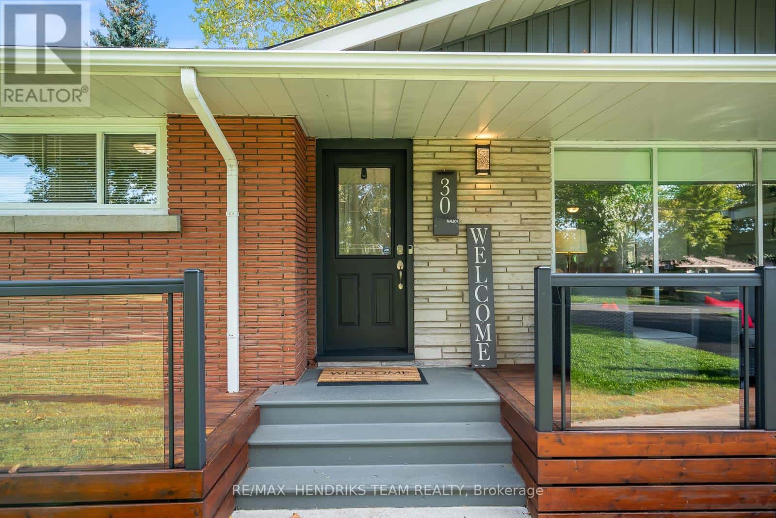 30 BESSBOROUGH DRIVE — St. Catharines (Bunting/Linwell), Ontario - Photo 5 of 35