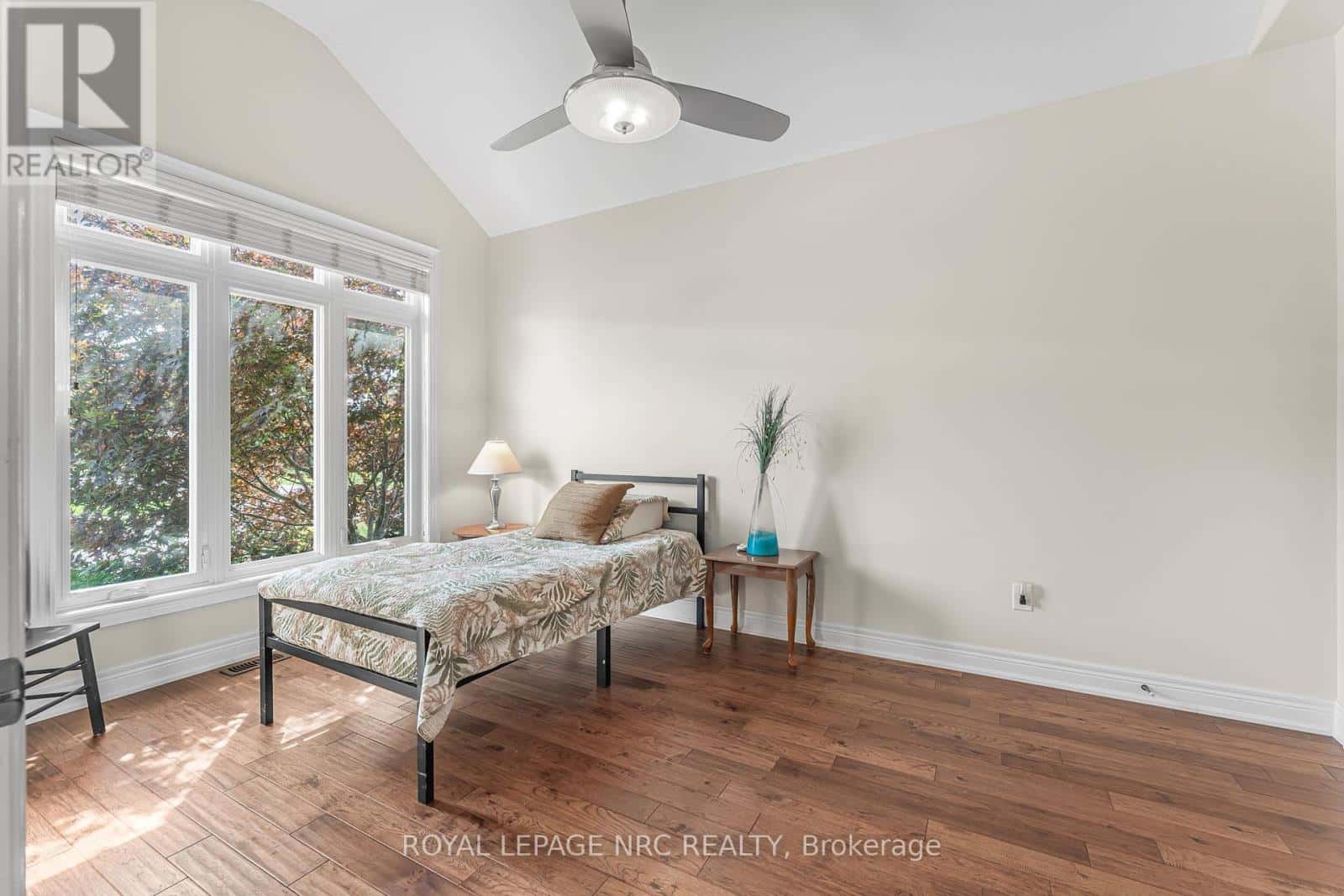 79 SUNRISE COURT — Fort Erie (Ridgeway), Ontario - Photo 5 of 49