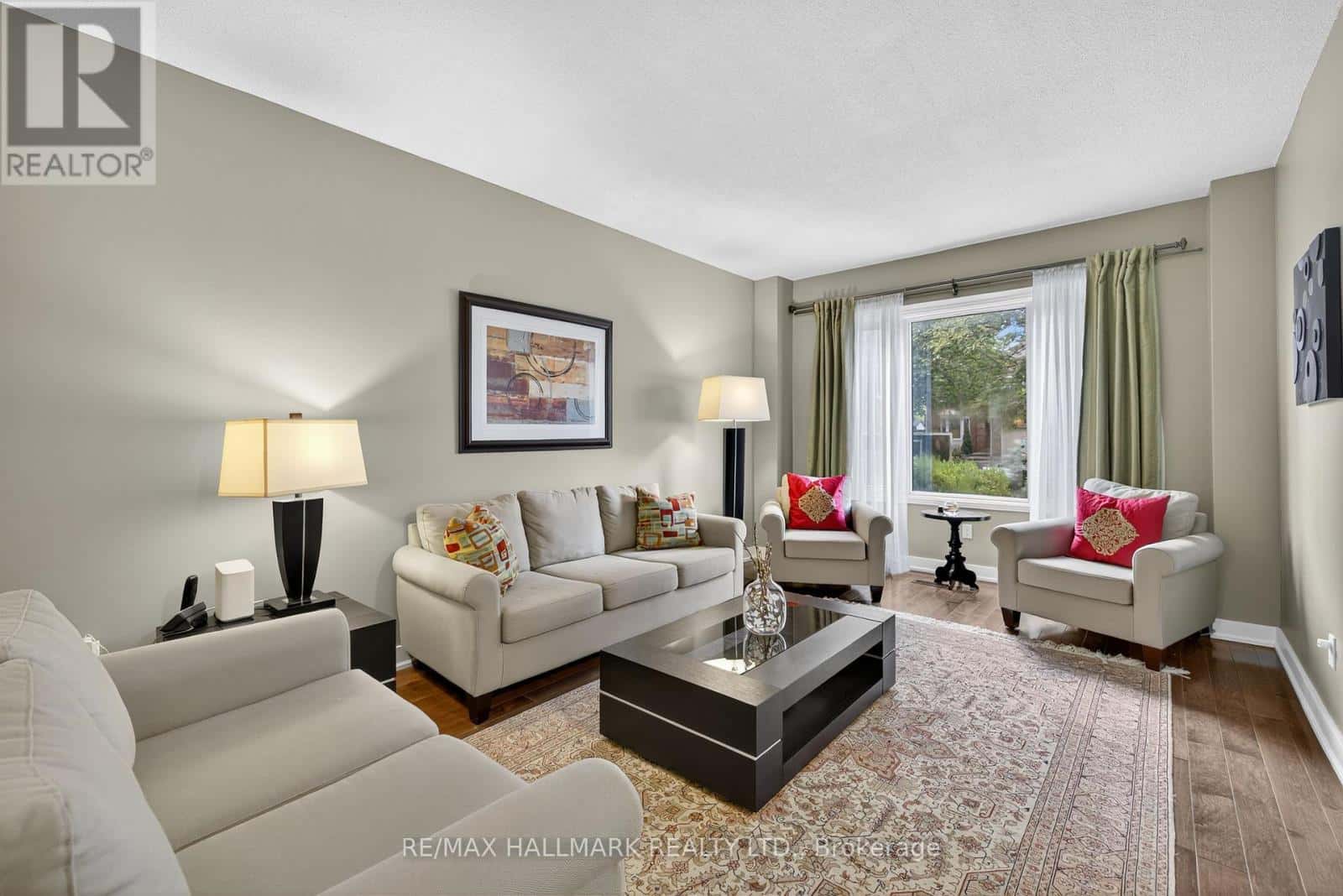 26 STACEY CRESCENT — Markham (Thornlea), Ontario - Photo 4 of 40