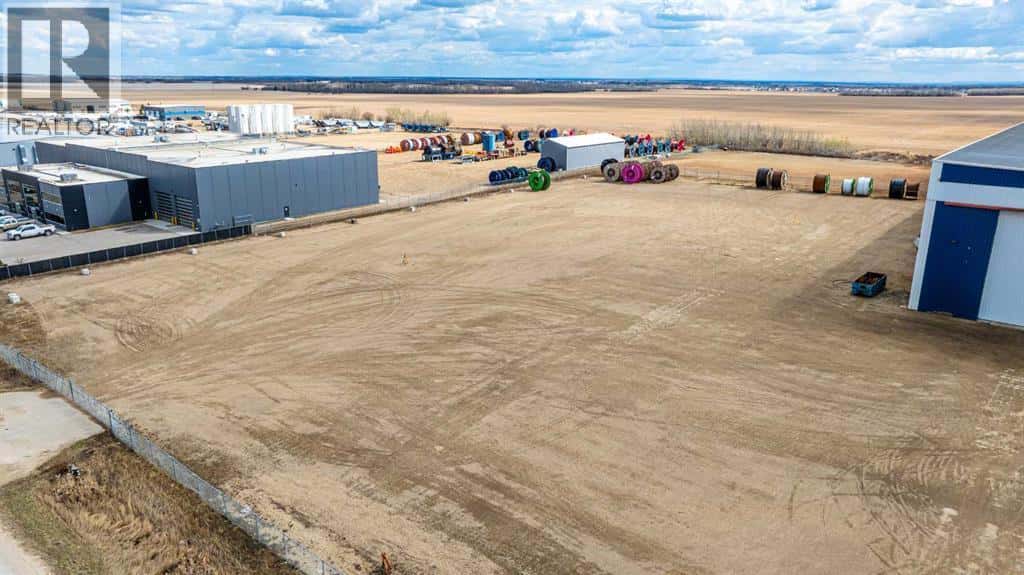 9101 150 Avenue — Clairmont, Alberta - Photo 4 of 21