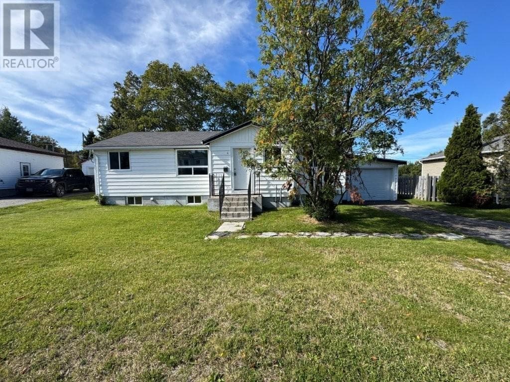 4 Croy Court — Marathon, Ontario - Main photo