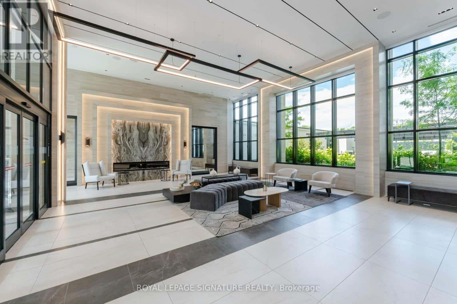 PH08 - 10 EVA ROAD — Toronto (Etobicoke West Mall), Ontario - Photo 5 of 38