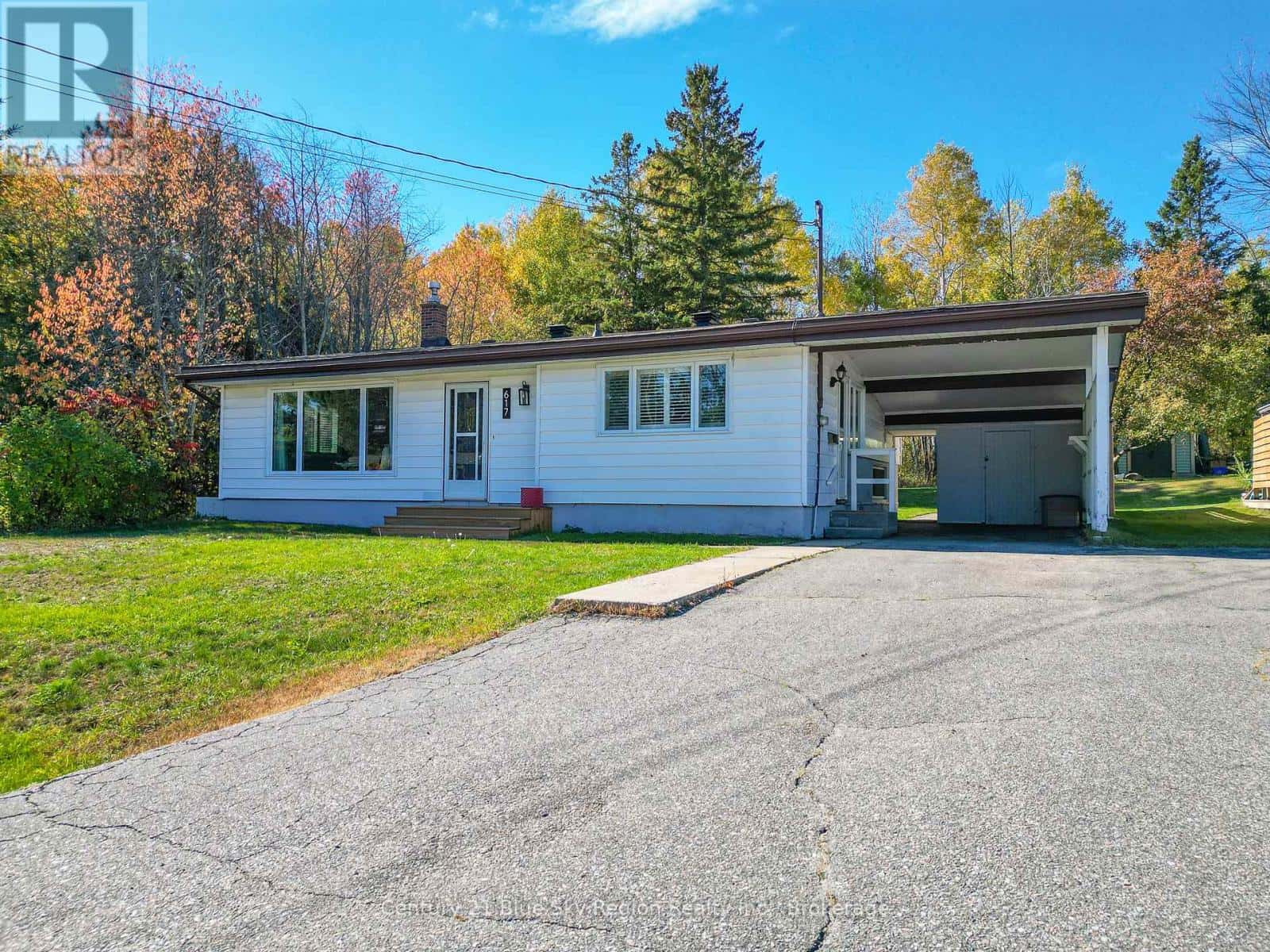 617 Laurentian Avenue