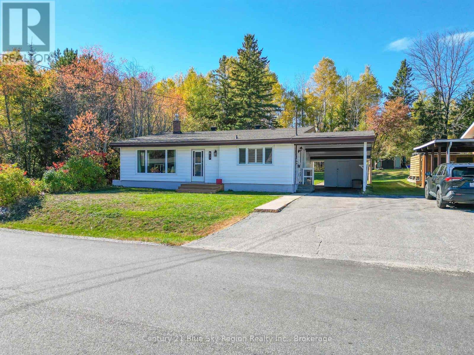 617 LAURENTIAN AVENUE — North Bay (Widdifield), Ontario - Photo 3 of 44