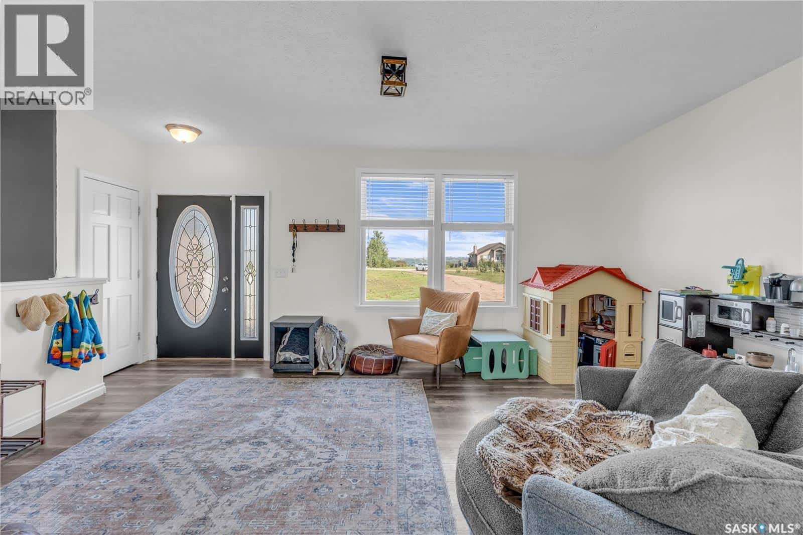 8 Eros BAY — Lumsden, Saskatchewan - Photo 5 of 50