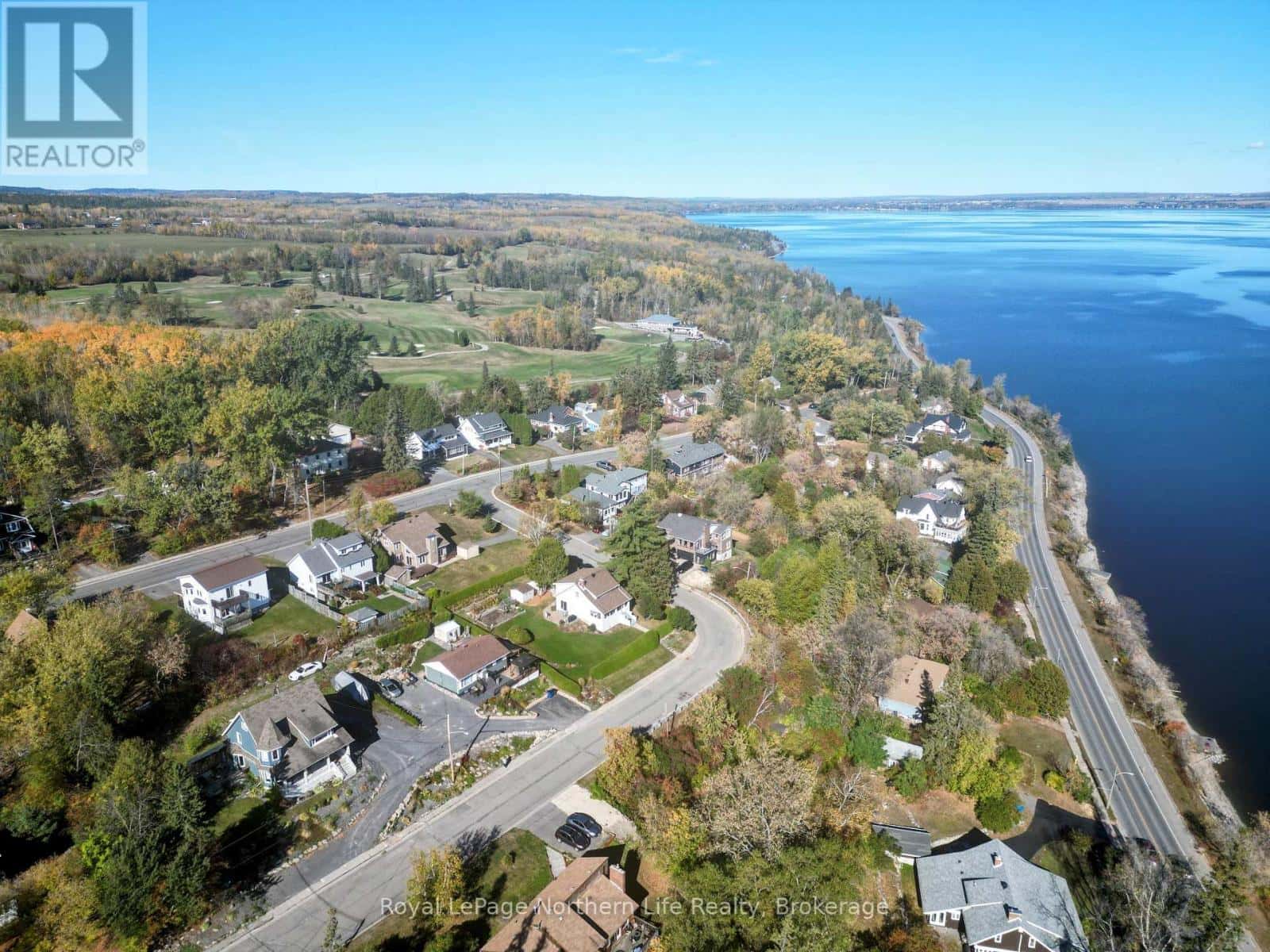 702 RORKE AVENUE — Temiskaming Shores (Haileybury), Ontario - Photo 3 of 49