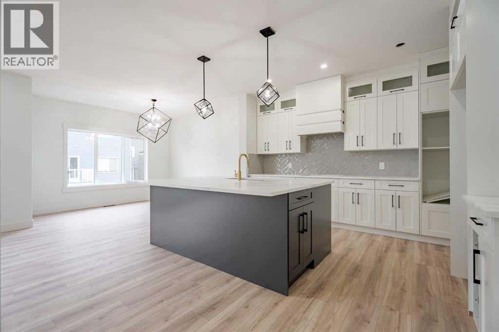 1433 Scarlett Ranch Boulevard — Carstairs, Alberta - Photo 2 of 36