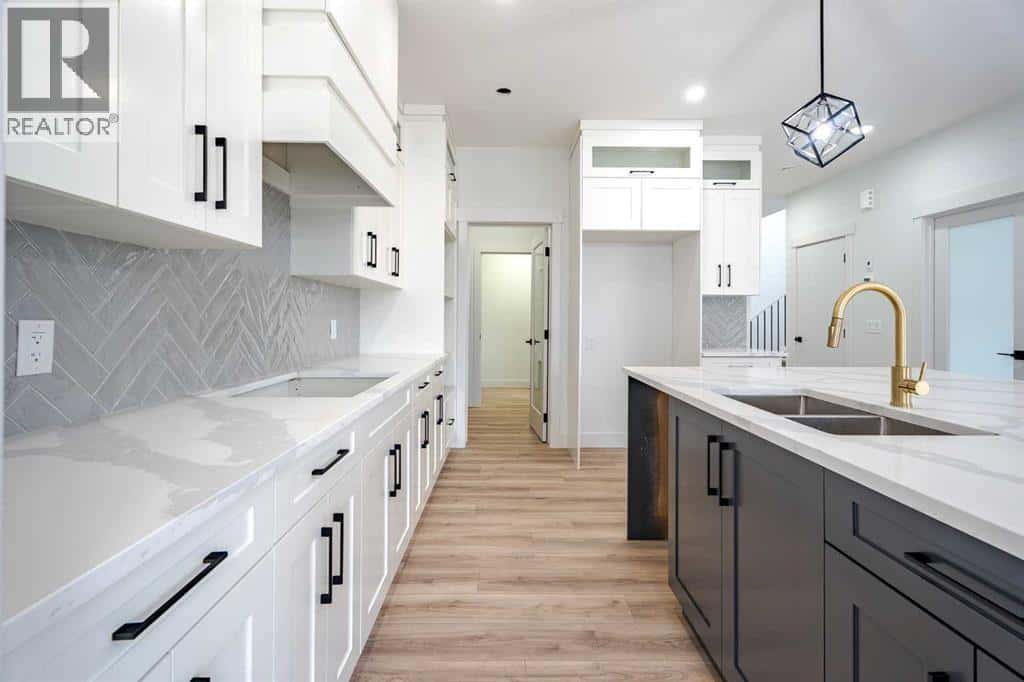 1433 Scarlett Ranch Boulevard — Carstairs, Alberta - Photo 4 of 36