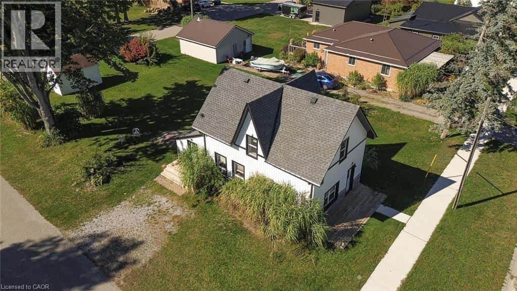 51 VICTORIA Street — Port Burwell, Ontario - Photo 2 of 48