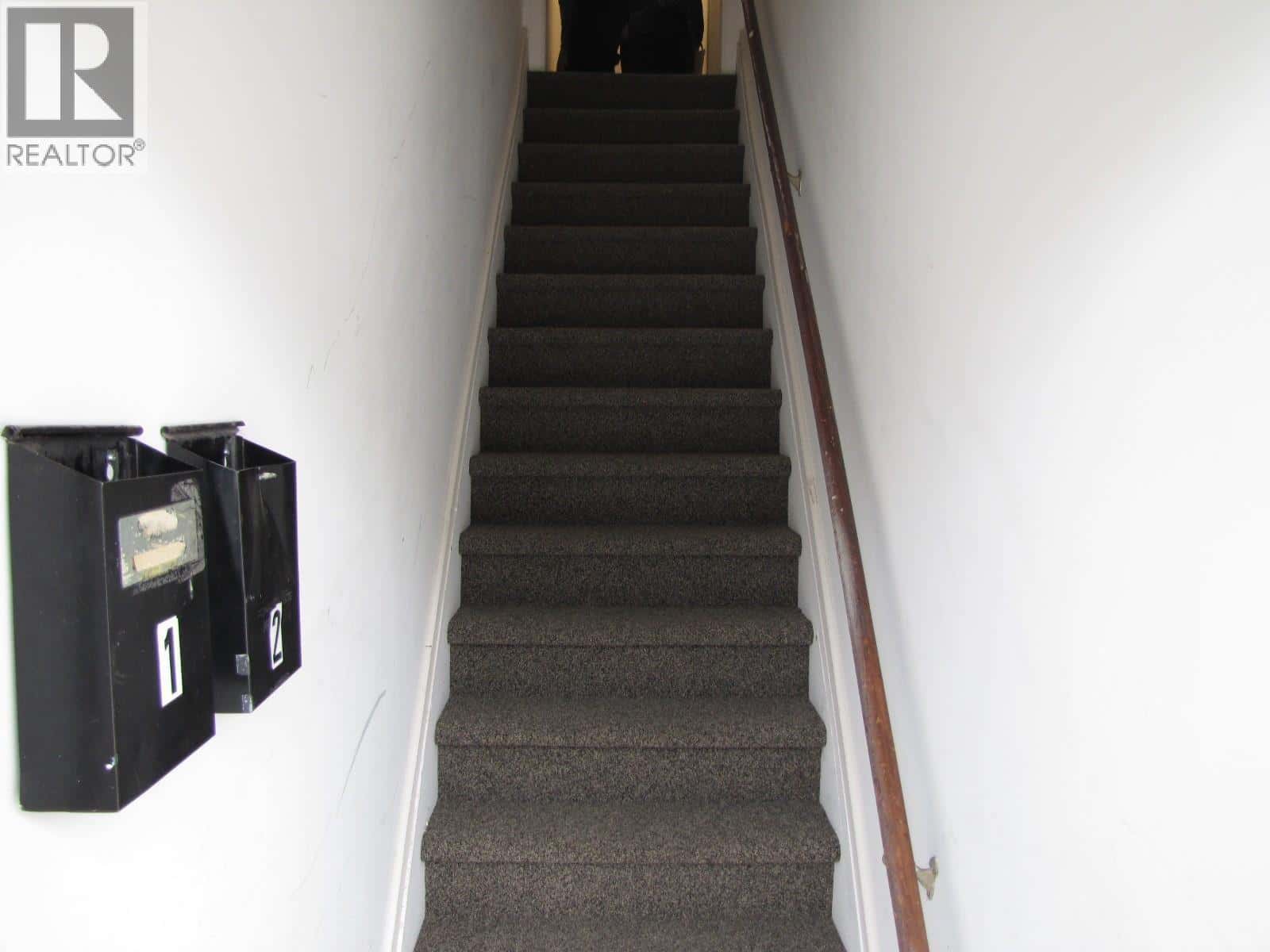 860 Schofield Highway — Warfield, British Columbia - Photo 5 of 24