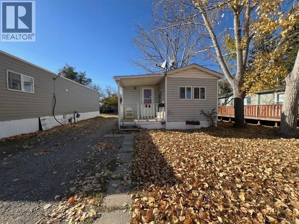 19, 400 1 Street SE — Linden, Alberta - Main photo