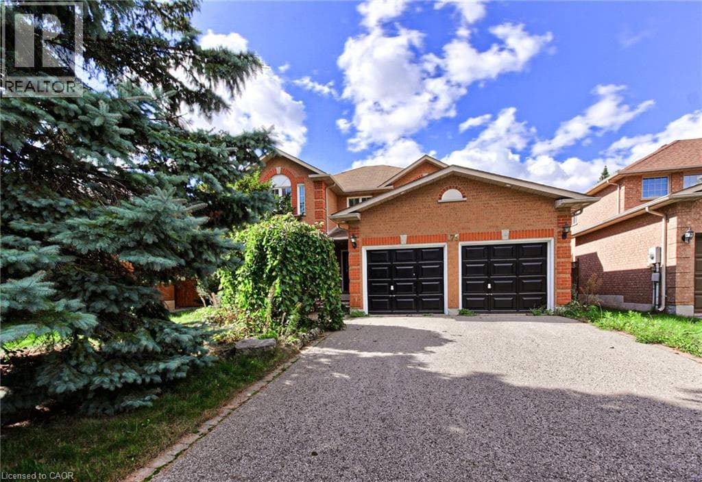 175 RHODES Circle — Newmarket, Ontario - Main photo