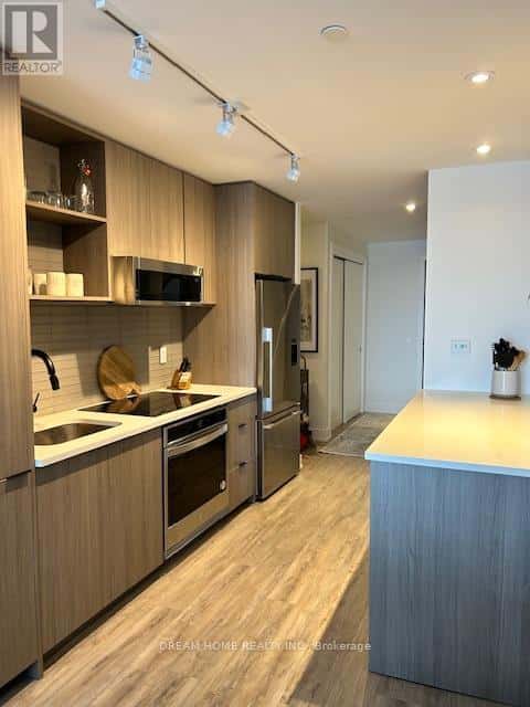 610 - 185 DUNLOP STREET — Barrie (Lakeshore), Ontario - Photo 5 of 33