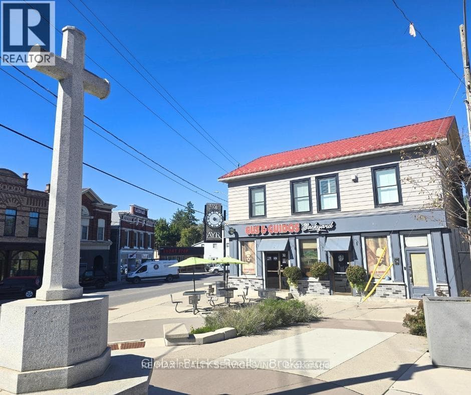 32 STANLEY STREET - Main photo, North Dumfries, Ontario