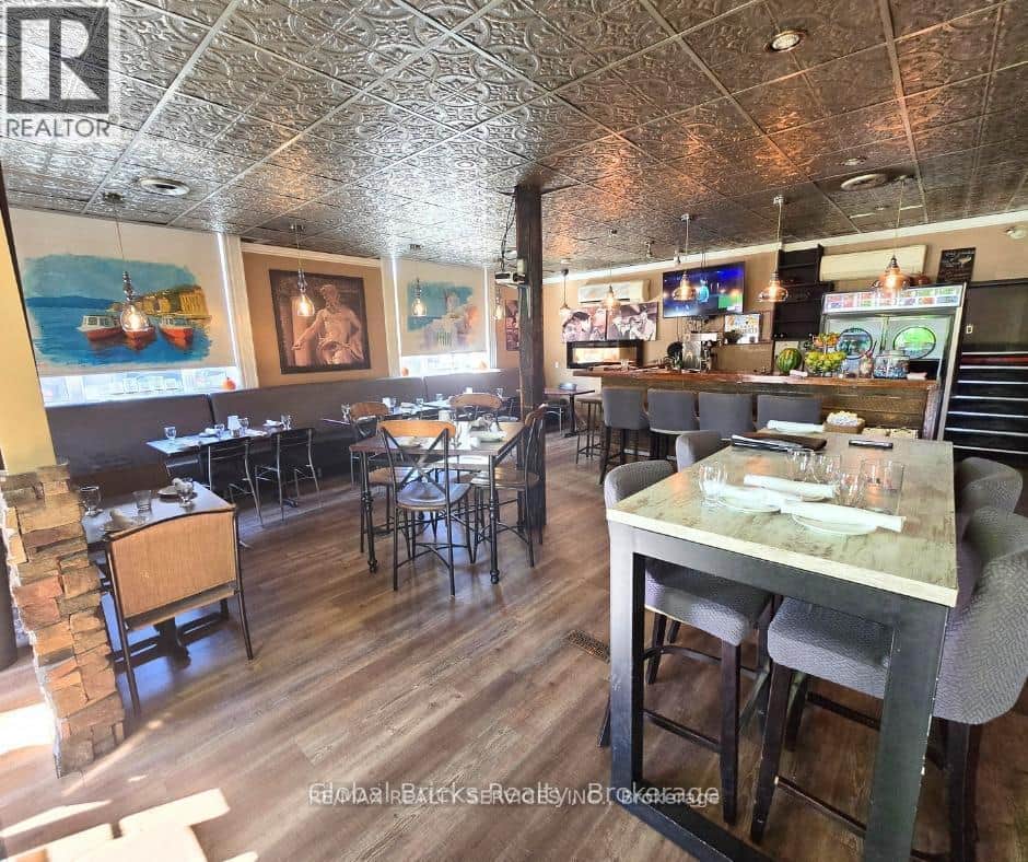 32 STANLEY STREET - Photo 4 of 6, North Dumfries, Ontario