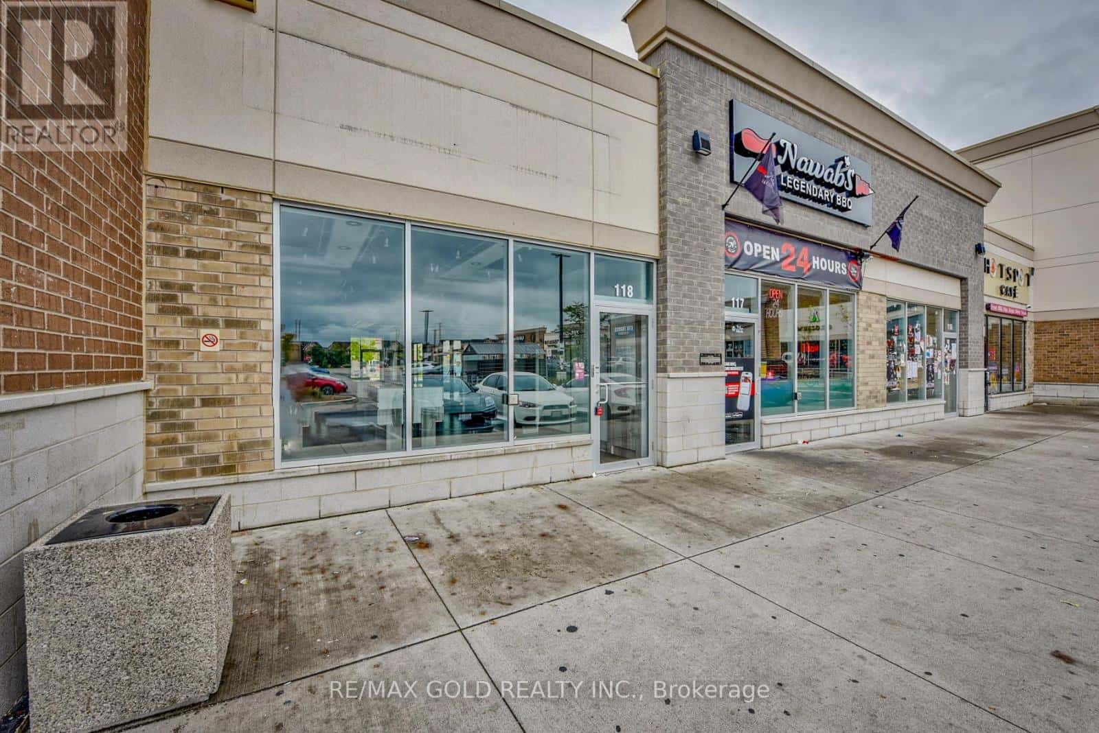 118 - 3525 PLATINUM DRIVE — Mississauga (Churchill Meadows), Ontario - Photo 2 of 21