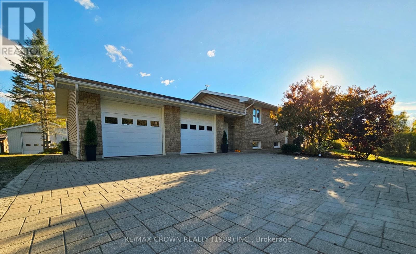 887 RIVERS ROAD — Chisholm, Ontario - Main photo