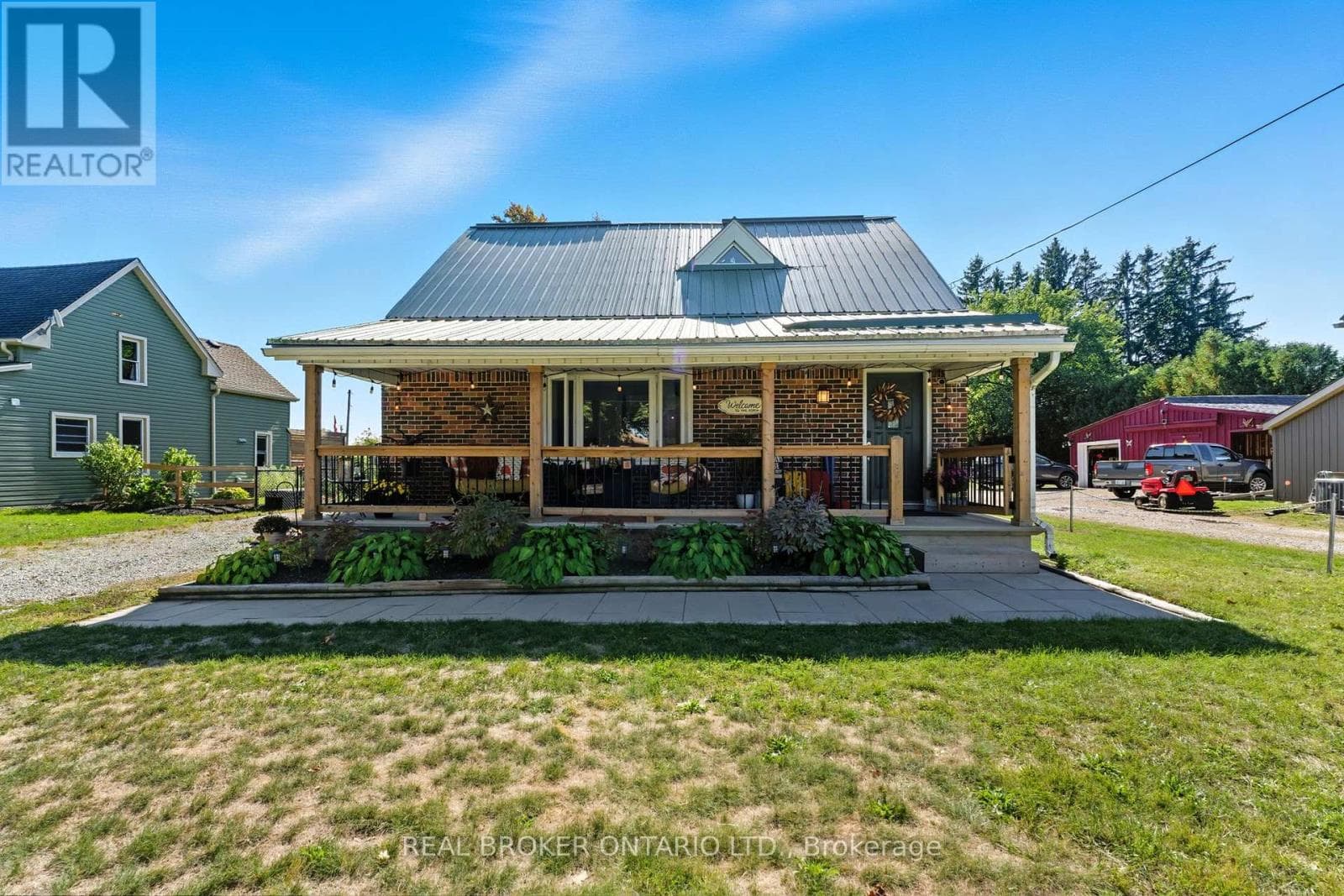 100 LA SALETTE ROAD — Norfolk (La Salette), Ontario - Main photo