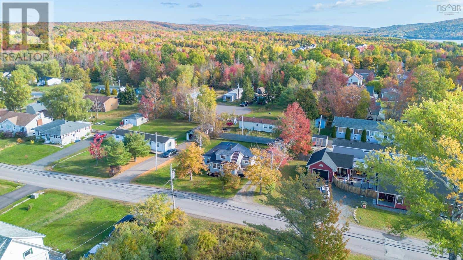 160 Twining Street — Baddeck, Nova Scotia - Photo 5 of 38