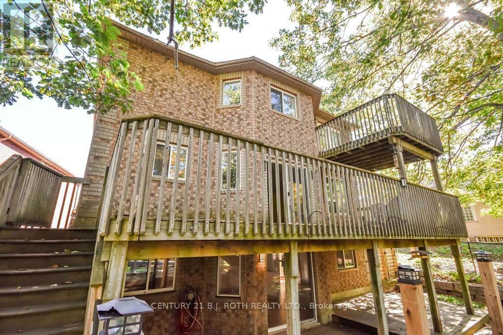 63 WHITE ELM ROAD — Barrie (Holly), Ontario - Photo 4 of 44