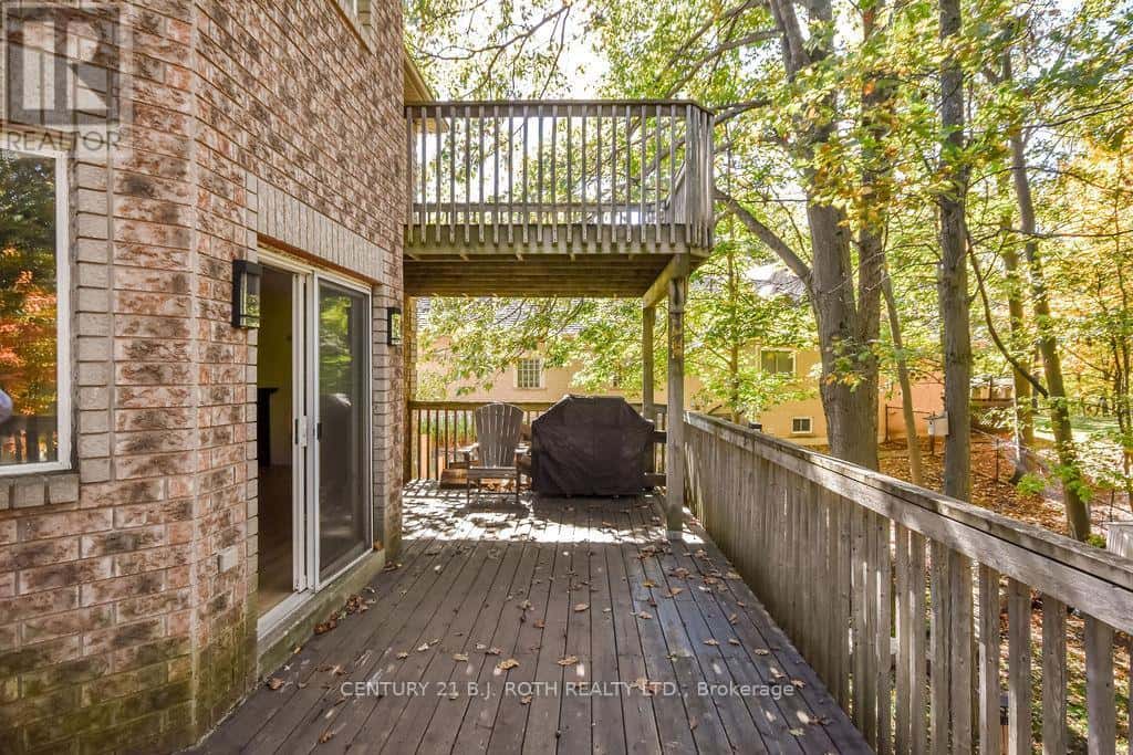 63 WHITE ELM ROAD — Barrie (Holly), Ontario - Photo 5 of 44