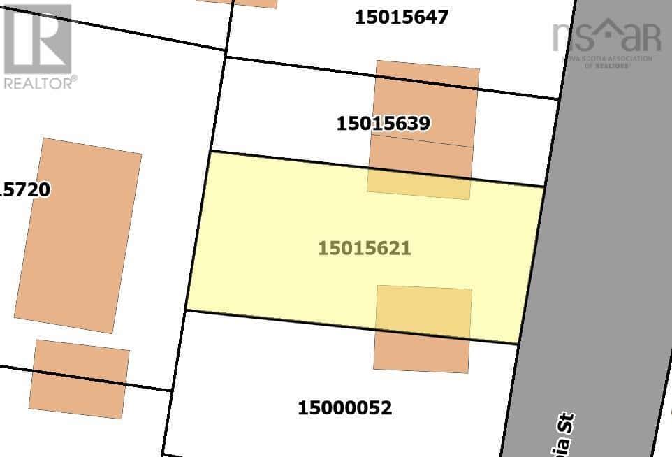 11 Columbia Street — North Sydney, Nova Scotia - Photo 3 of 5