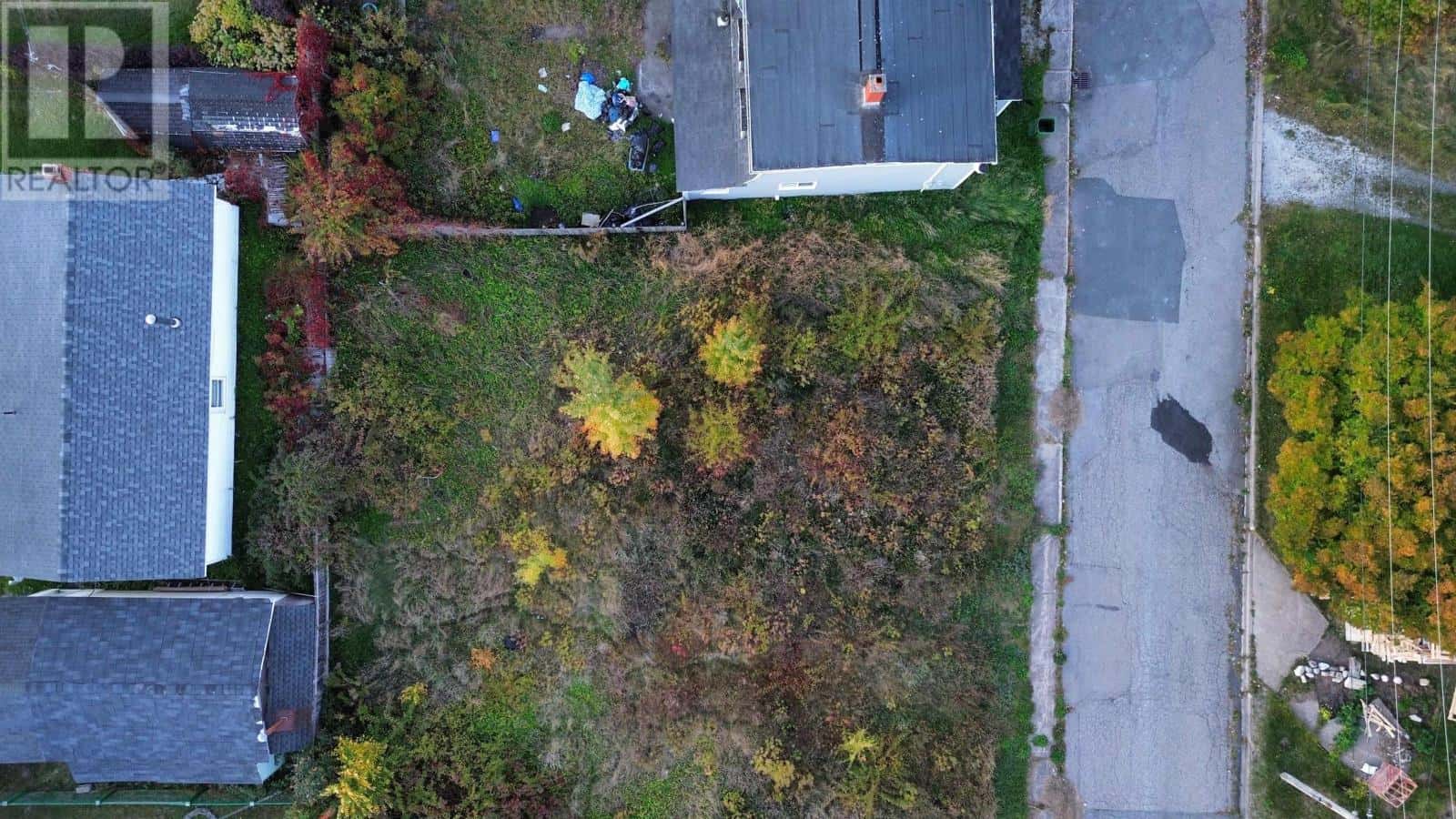 11 Columbia Street — North Sydney, Nova Scotia - Photo 4 of 5