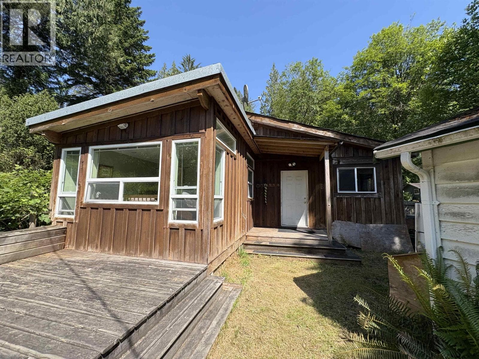 660 ANDY'S BAY ROAD — Gambier Island, British Columbia - Main photo