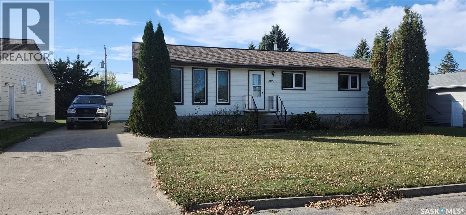 408 5th STREET W — Wynyard, Saskatchewan - Main photo