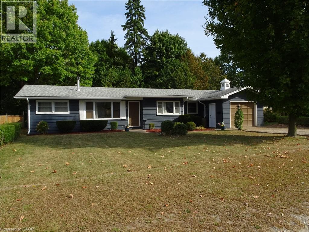 37 ARNELLA Crescent — Strathroy, Ontario - Main photo