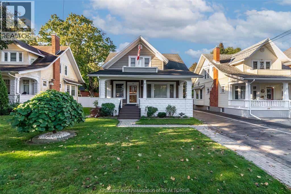 29 Erie STREET South — Ridgetown, Ontario - Photo 2 of 49