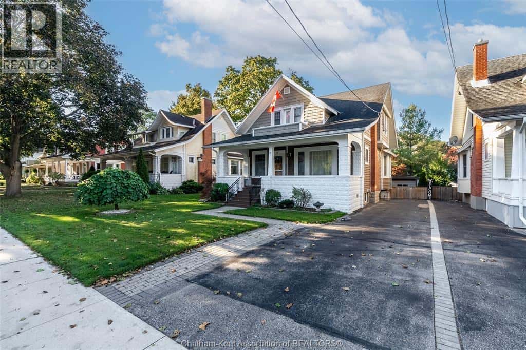 29 Erie STREET South — Ridgetown, Ontario - Photo 3 of 49