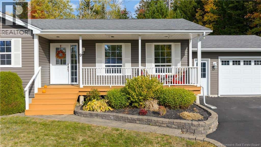 9 Crystal Court — Grand Bay-Westfield, New Brunswick - Photo 3 of 41