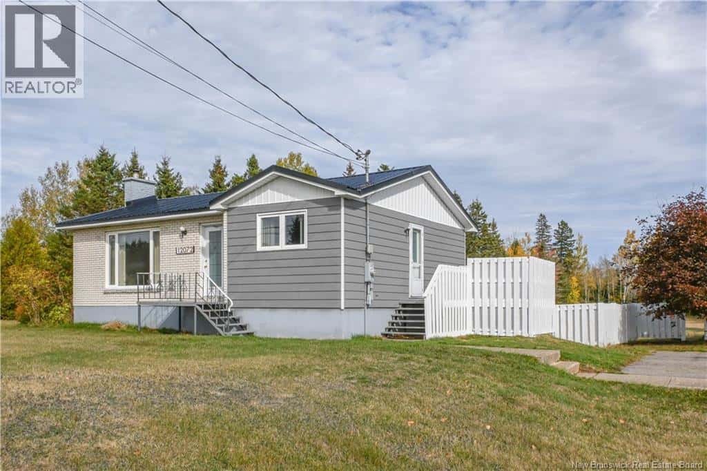 12072 11 Route — Village-Blanchard, New Brunswick - Photo 2 of 33